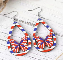 Load image into Gallery viewer, Flag Patriotic Dangle Earrings