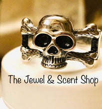 Load image into Gallery viewer, Stainless Steel Stamped 316L Skull Ring